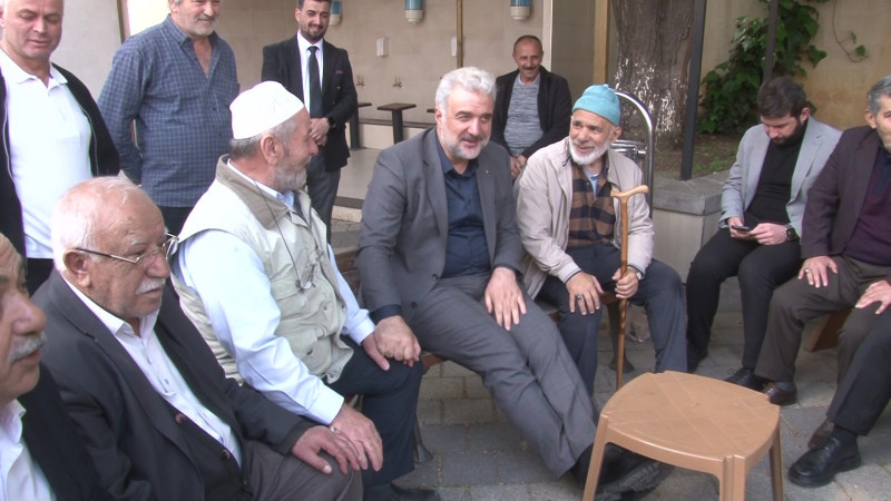 Kabaktepe çocuklara patlamış mısır dağıttı