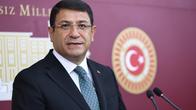 DEVA Partisi Sözcüsü Şahin, Cumhurbaşkanı Erdoğan’a Yüklendi