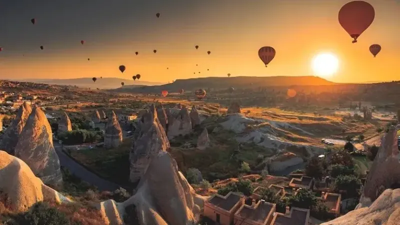  Kapadokya Sanatla Buluştu: Nevşehir Kültür Yolu Festivali Başladı