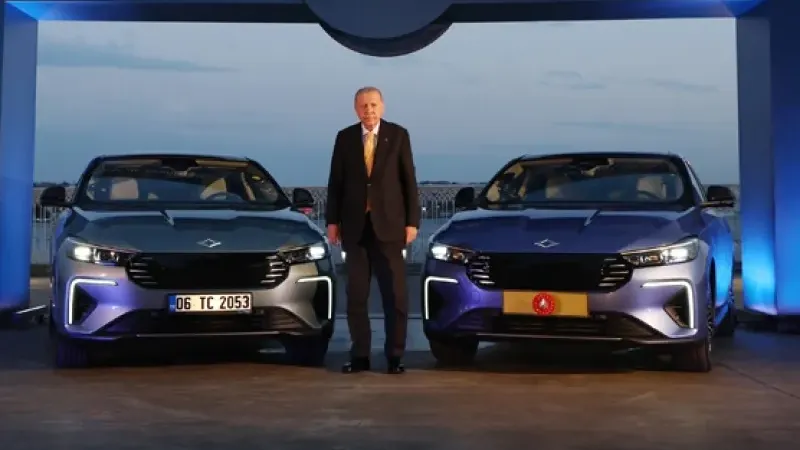 Cumhurbaşkanı Erdoğan’a Togg’un Yeni Modeli T10F Hediye Edildi