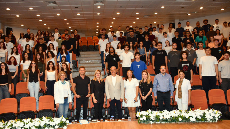 Ege Üniversitesi Diş Hekimliği Öğrencileri Eğitime İlk Adımı Attı