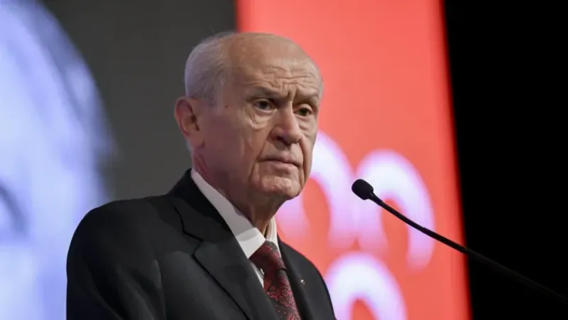 Bahçeli’den “Biji Serok Apo” Tepkisi: “TBMM’de Taşkın Sloganlara Yer Yok”