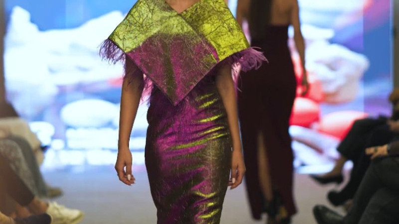 MODA DÜNYASININ YENİ MARKASI SUCCESSO DEFİLESİ BÜYÜLEDİ