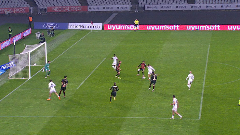 Kartal Olimpiyat’ta üç puanı kaptı: Karagümrük 0-2 Beşiktaş