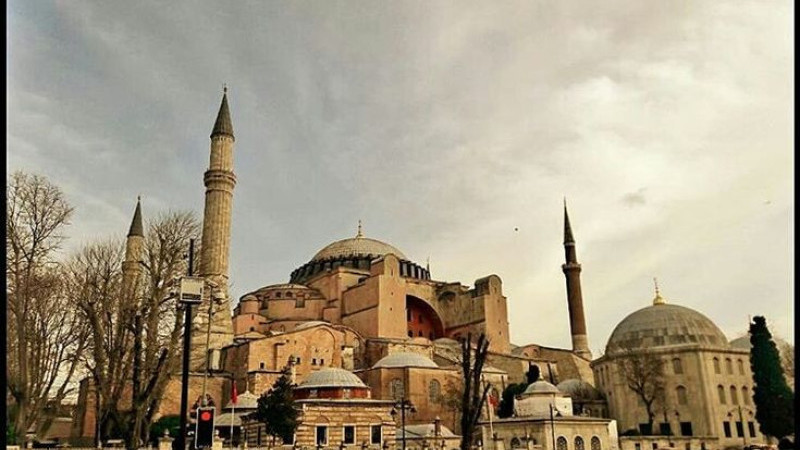 Bakan Ersoy: Ayasofya’da zemin tamamen koruma altında