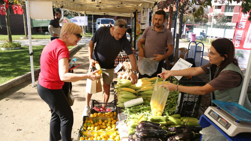 Eyüpsultan’da Yerel Ürün Pazarı Kuruldu