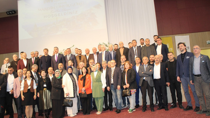 MARDİN ONUR GÜNÜ'NDE MARDİNLİLER'DEN GÖVDE GÖSTERİSİ