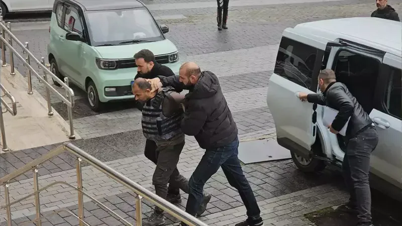 “Eşime Neden Baktın?” Tartışması Cinayetle Bitti: 1 Ölü, 1 Yaralı