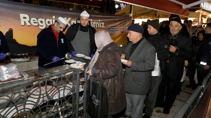 Regaip Kandili Eyüpsultan’da yoğun katılımla gerçekleşti