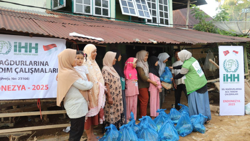 Endonezya’daki büyük sel felaketinde 753 kişi hayatını kaybetti  