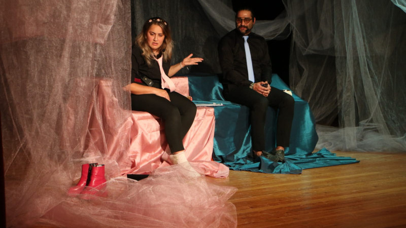 “İşimiz Aşk” Tiyatro Oyunu Kartallı Sanatseverlerle Buluştu