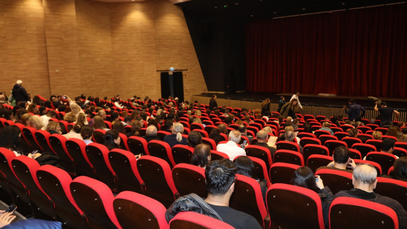 MİTOLOJİ VE GERÇEĞİN KESİŞTİĞİ OYUN “BEN MEDEA DEĞİLİM” ATAŞEHİR’DE SEYİRCİYLE BULUŞTU