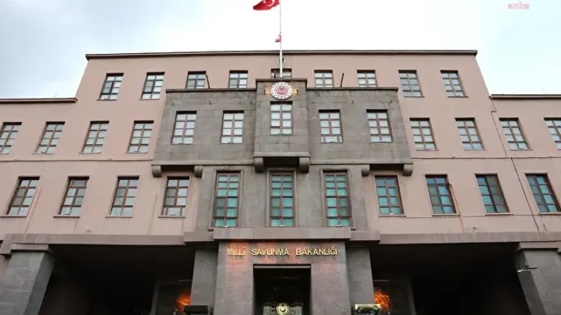 MSB: Suriye Sınırında Türk Bayrağına Yönelik Saldırı Organize Bir Provokasyondur
