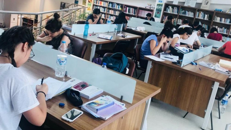 Üniversite öğrencilerine burs ve kredilerde yüzde 33 artış