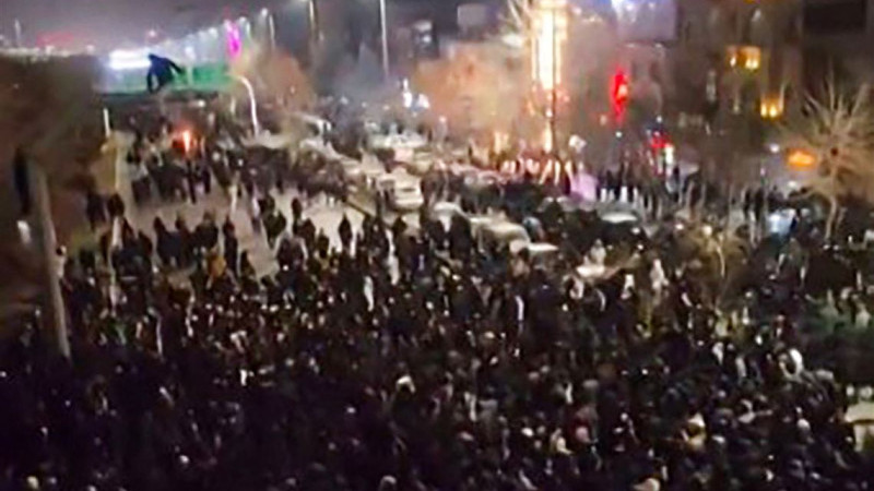 AB Ülkelerinden İran Uyarısı: Vatandaşlara “Ülkeyi Terk Edin” Çağrısı