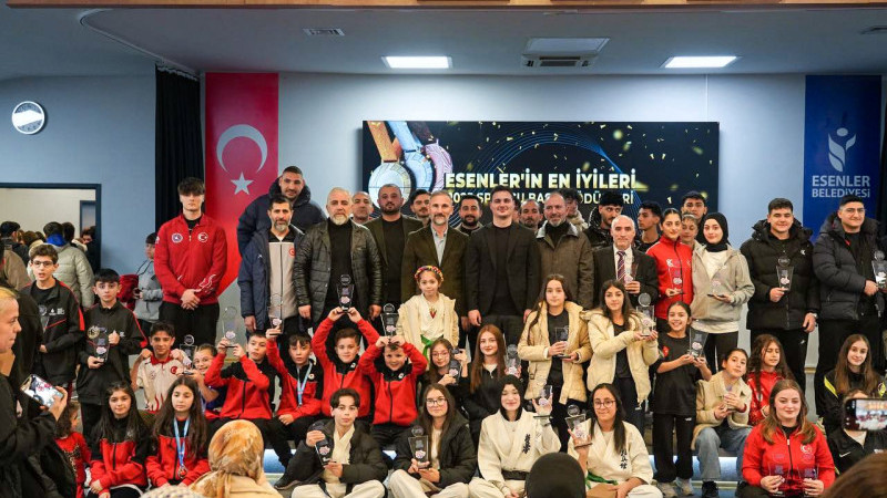 ESENLER’İN GURURU SPORCULAR ONURLANDIRDI