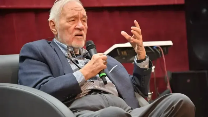 Prof. Dr. İlber Ortaylı yoğun bakımda: Entübe edildi