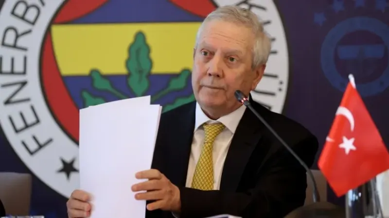 Aziz Yıldırım Divan’da sert çıktı: “Bu transferleri kim yaptı!”