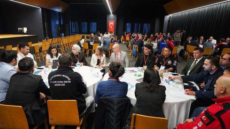DEPREMİN TÜM BOYUTLARI BEYLİKDÜZÜ’NDE MASAYA YATIRILDI