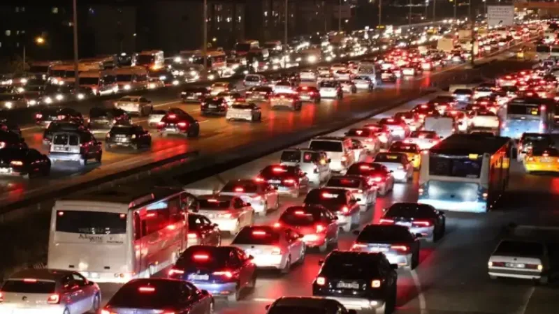 Türkiye’de trafiğe kayıtlı araç sayısı 34,2 milyona ulaştı