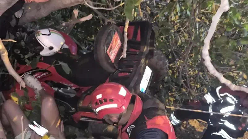 Balıkesir Ayvalık’ta ATV şarampole uçtu: 2 yaralı