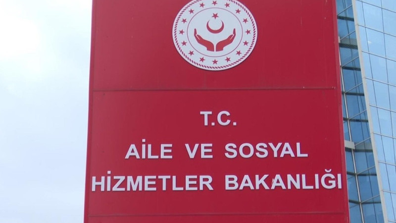 Aile Bakanlığı’ndan sosyal medya paylaşımları hakkında suç duyurusu