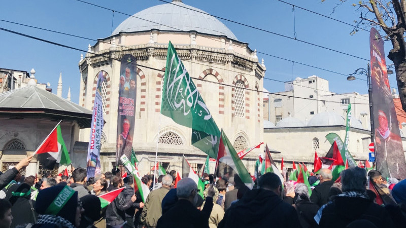 İsrail’e Lanet Filistin’de Özgürlüğe Dedtek Yüuüyşüne onbinler katıldı!