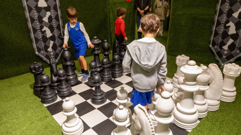 Akmerkez’de “Harikalar Labirenti” ile  fantastik bir yolculuk başladı