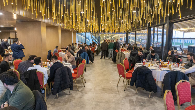 İHH BAŞKANI YILDIRIM : 'GAZZE'YE 200 GEMİ VE TEKNEDEN OLUŞAN FİLO YARDIM GÖTÜRECEK'