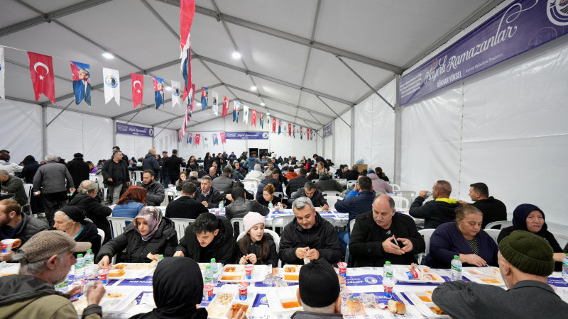 Kartallılar Ramazan’ın İlk İftarında Aynı Sofrada Buluştu