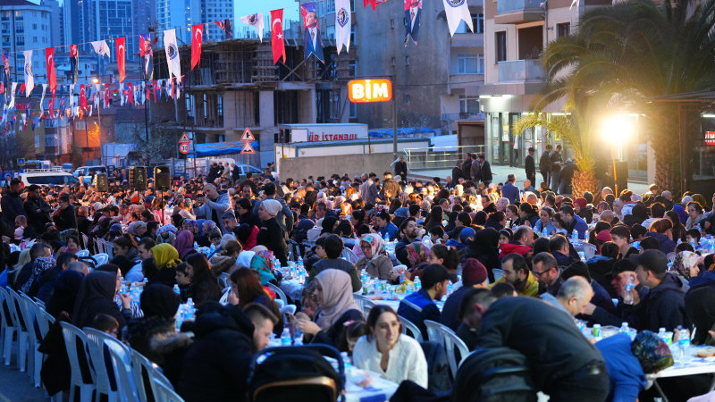 Ramazan’ın Manevi İklimi Kartal’da Birlik ve Dayanışmayla Karşılanıyor