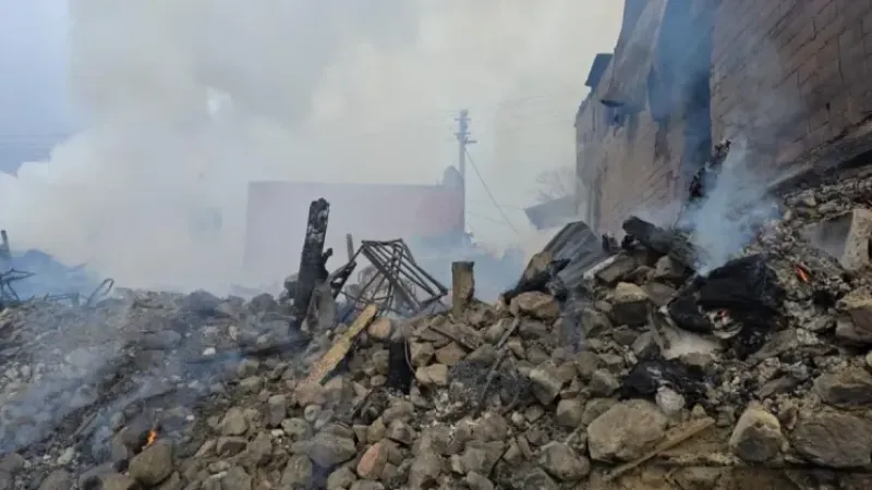 Bolu’da Yangın Faciası: 5 Ev ve 8 Samanlık Küle Döndü