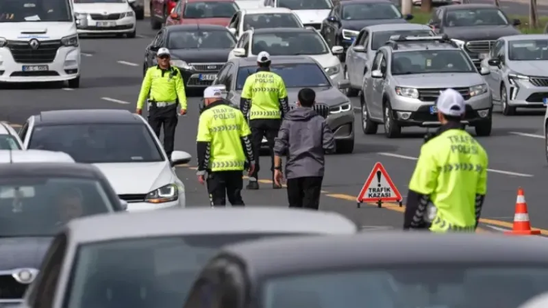 İstanbul’da “Huzur” uygulaması: 527 kişi gözaltına alındı