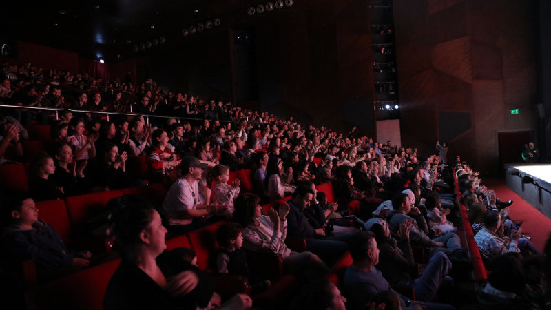 ŞEHİR TİYATROLARI’NDAN MİNİK SANATSEVERLERE YENİ OYUN: “İTFAİYECİNİN SIRRI” SEYİRCİYLE BULUŞTU