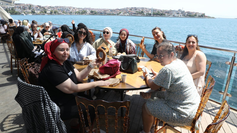 Eyüpsultanlı kadınlar boğaz gezisinde buluştular 