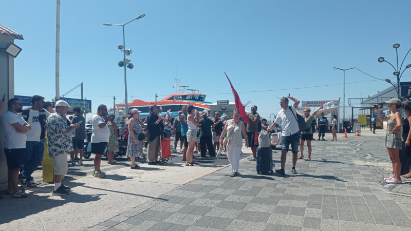 Avşa Adası’nda Su Kesintisi Tepkisi: Vatandaşlar Eylem Yaptı