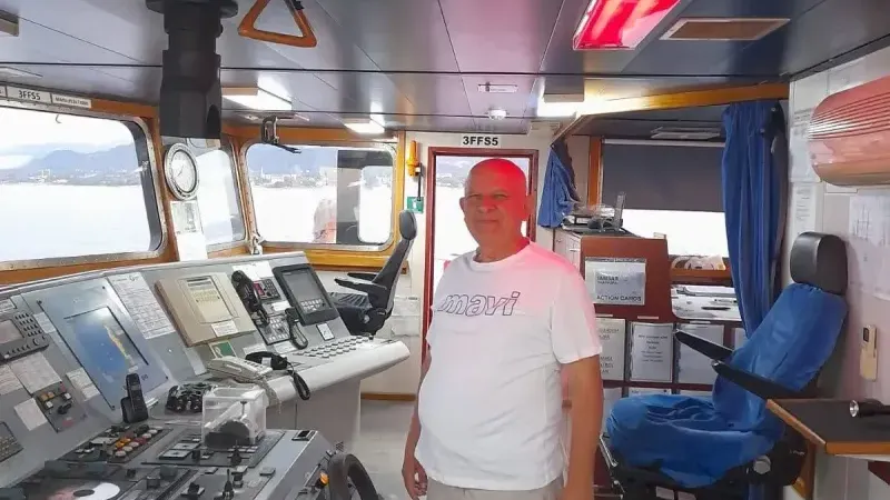 Kaptan ve 9 personel için umutlu bekleyiş sürüyor